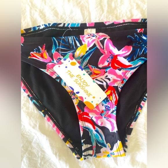 Two piece Bikini set Floral multicolor Size M New. Brand: My Charmo - Picture 10 of 11